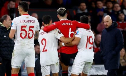Lisandro Martinez: Manchester United Defender Visibly Upset After Injury