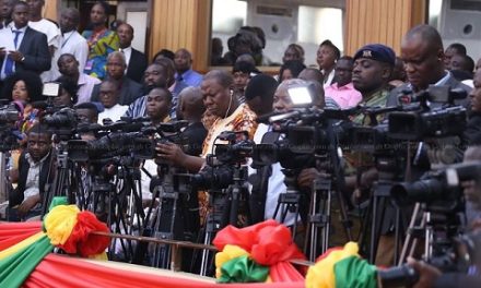 Ghanaian Media Not Financially Viable; Journalists Poorly Paid – Report