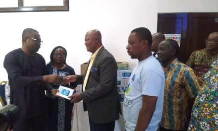 Mayor Of Kumasi Distributes PoS Devices To KMA Revenue Officers.