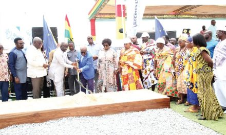 President cuts sod for construction of vaccine manufacturing factory