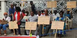 Pensioner Bondholders Threaten To Resume Picketing If Govt Fail To Pay Outstanding Coupons<span class="wtr-time-wrap after-title"><span class="wtr-time-number">1</span> min read</span>