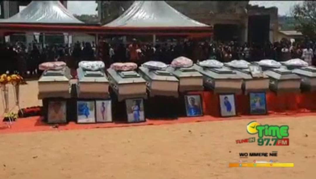 (VIDEO) Weija-Gbawe: 9 Drowned School Children Laid To Rest<span class="wtr-time-wrap after-title"><span class="wtr-time-number">1</span> min read</span>