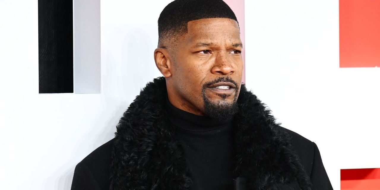 Fear As Jamie Foxx Left ‘Paralyzed, Blind’ From ‘Brain Clot’<span class="wtr-time-wrap after-title"><span class="wtr-time-number">2</span> min read</span>