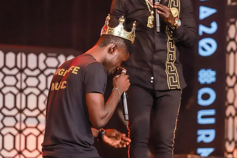I Was Forced To Crown Kuami Eugene Highlife King – Amakye Dede Discloses<span class="wtr-time-wrap after-title"><span class="wtr-time-number">1</span> min read</span>
