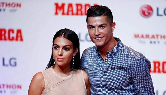 Ronaldo Signs Contract With Fiance Georgina Rodriguez To Protect His Wealth After Breakup<span class="wtr-time-wrap after-title"><span class="wtr-time-number">1</span> min read</span>