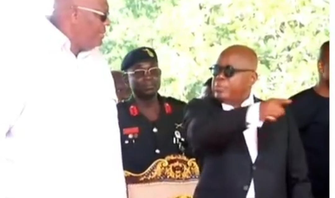 VIDEO: Akufo-Addo Angrily Orders Chief To Stand Up For National Anthem @ Green Ghana Day<span class="wtr-time-wrap after-title"><span class="wtr-time-number">1</span> min read</span>