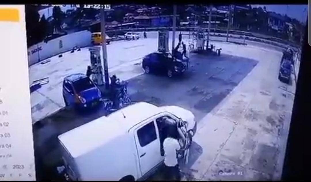 CCTV Footage Of How Police Was Brutally Shot In Bullion Robbery Attack At Ablekuma Emerges<span class="wtr-time-wrap after-title"><span class="wtr-time-number">1</span> min read</span>