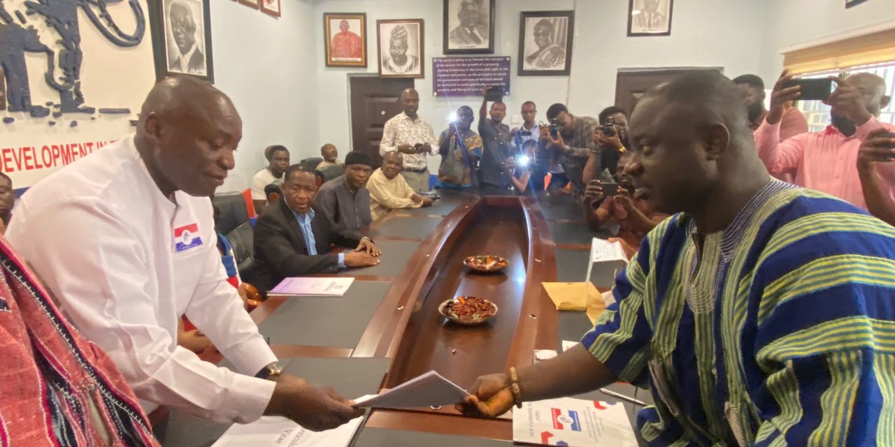 NPP Race: Kwabena Agyapong Submits Presidential Nomination Forms<span class="wtr-time-wrap after-title"><span class="wtr-time-number">1</span> min read</span>