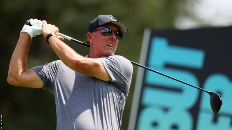 Phil Mickelson Says Gambling Addiction Caused ‘A Lot Of Harm’ To Relationships With Loved Ones<span class="wtr-time-wrap after-title"><span class="wtr-time-number">2</span> min read</span>