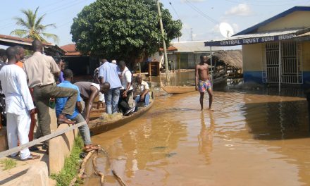One Dead In Makango Floods, Hundreds Displaced