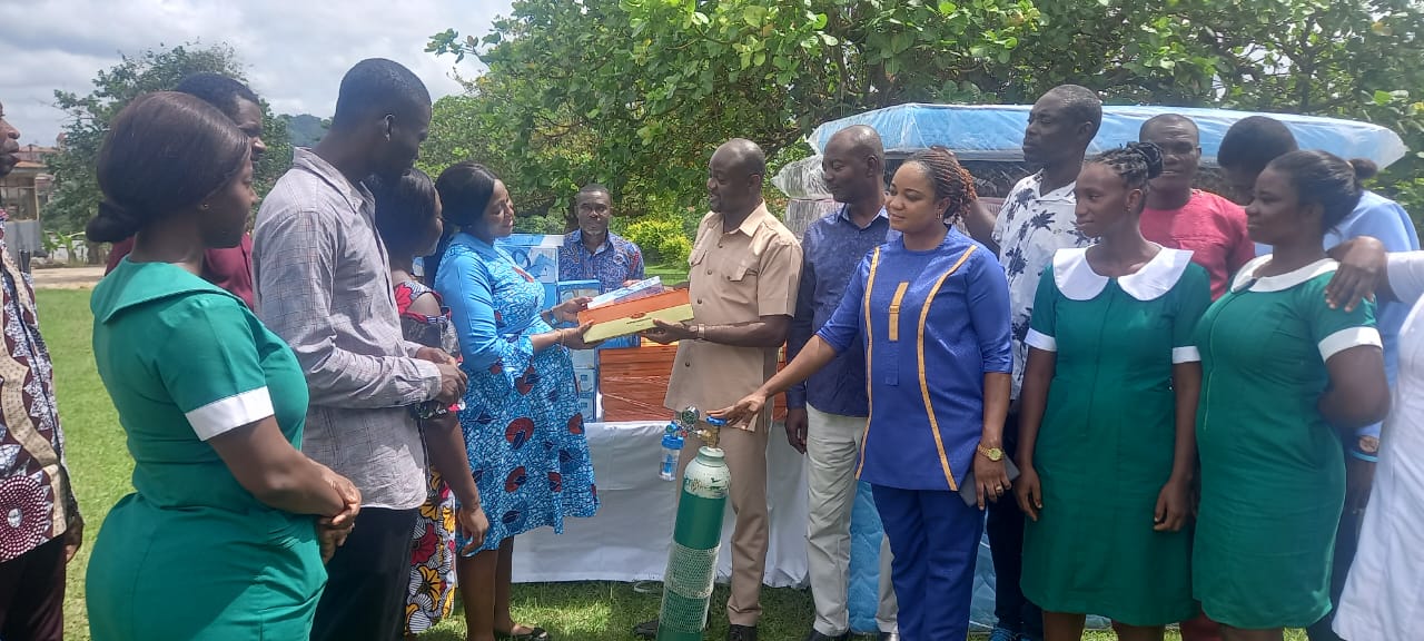 Bosome Freho MP Provides Asiwa Health Center With Medical Items Valued at GHC 60, 000. 00.<span class="wtr-time-wrap after-title"><span class="wtr-time-number">2</span> min read</span>