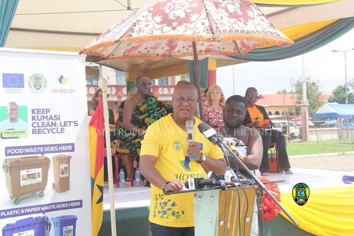Sam Pyne Launches Keep Kumasi Clean Project, Outdoors Trucks and Bins To Undertake Recycling Programme. <span class="wtr-time-wrap after-title"><span class="wtr-time-number">3</span> min read</span>