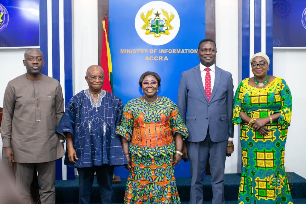 Ghana's 🇬🇭 Chief of Staff,  Hon Frema Osei Opare (3rd left) promises release of additional funds to deal with spillage at affected communities