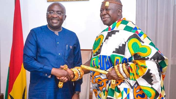 Bawumia Thanks Otumfuo Over Election As NPP Flagbearer<span class="wtr-time-wrap after-title"><span class="wtr-time-number">1</span> min read</span>