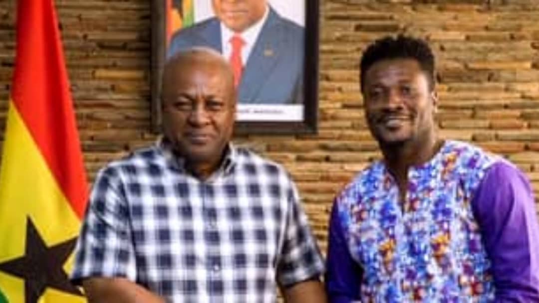 John Mahama Sent 10 Helicopters To Ada To search For Castro – Asamoah Gyan<span class="wtr-time-wrap after-title"><span class="wtr-time-number">2</span> min read</span>