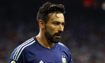 Former PSG And Argentina Star Ezequiel Lavezzi ‘In Hospital After Being Stabbed’