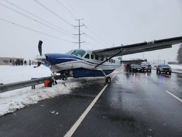 Plane Makes Emergency Landing On Snowy Virginia Highway Minutes After Takeoff<span class="wtr-time-wrap after-title"><span class="wtr-time-number">1</span> min read</span>