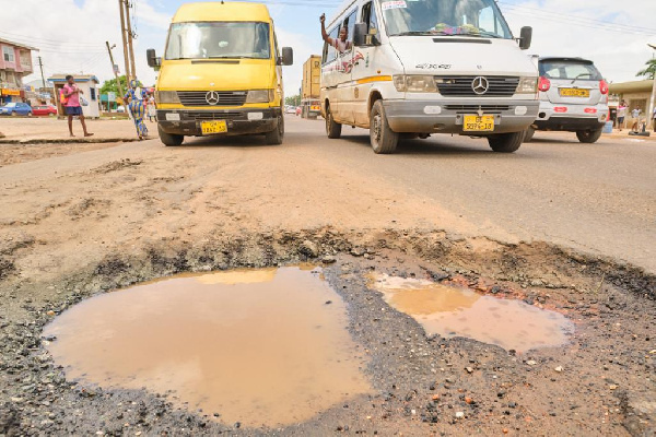 Gov’t releases GHC150 million to patch potholes across the country<span class="wtr-time-wrap after-title"><span class="wtr-time-number">1</span> min read</span>