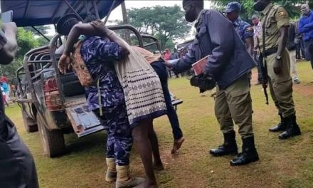 Police intervene after adulterous couple gets stuck
