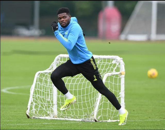 Thomas Partey resumes Arsenal training after injury setback<span class="wtr-time-wrap after-title"><span class="wtr-time-number">1</span> min read</span>