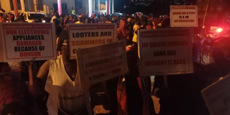 Ashanti In Darkness: Residents Hold Vigil Demanding End To Power Crisis<span class="wtr-time-wrap after-title"><span class="wtr-time-number">2</span> min read</span>