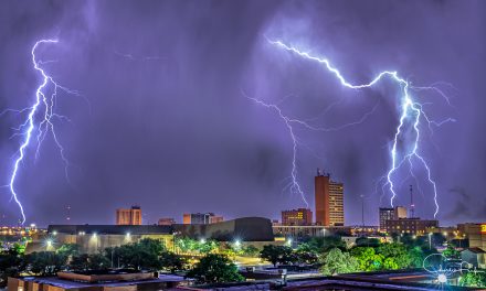 Fierce Storms Leave 140,000 Texans Without Power For Days