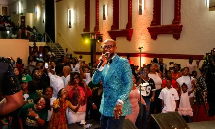 Alex Acheampong Holds Patrons Of Emmanuel Praise ’24 With Spellbound Performances.