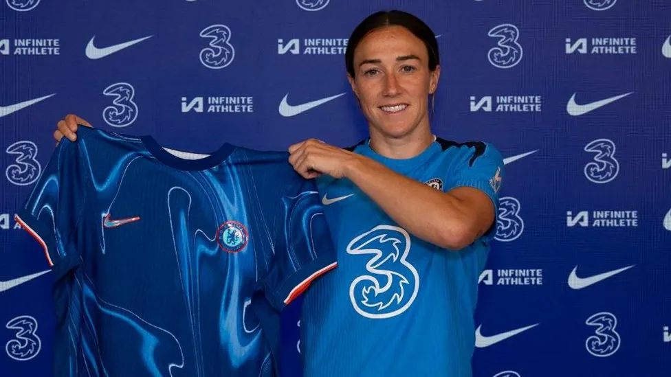 Chelsea Sign England Defender Bronze<span class="wtr-time-wrap after-title"><span class="wtr-time-number">1</span> min read</span>