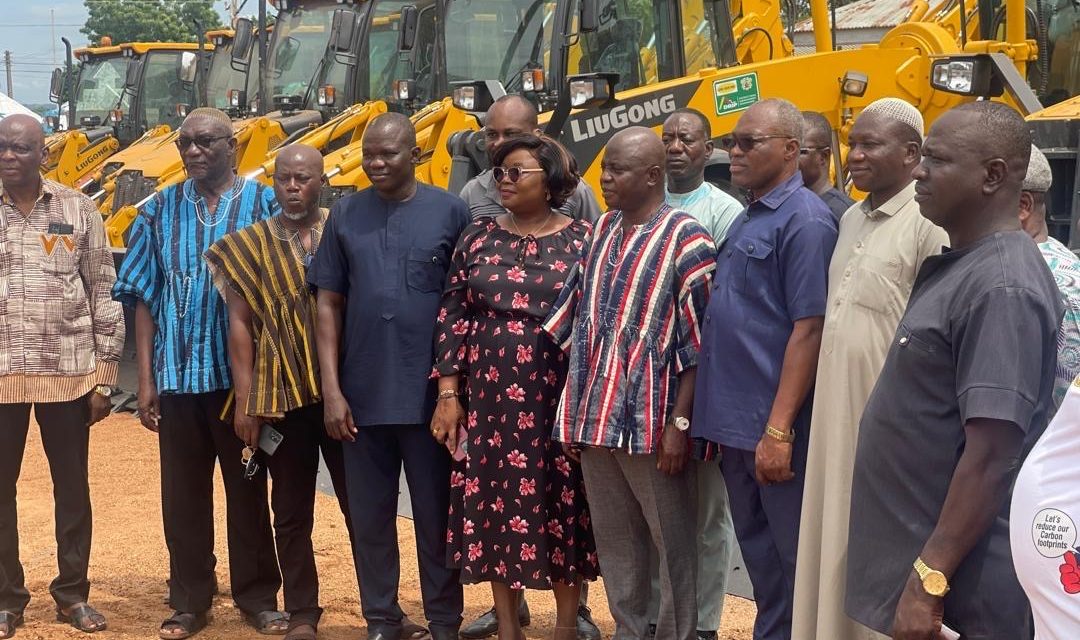 Akufo-Addo’s DRIP Initiative To Transform Upper West Region’s Roads<span class="wtr-time-wrap after-title"><span class="wtr-time-number">1</span> min read</span>