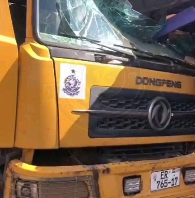 Police Refute Claims of Ownership of Accident Truck with Police Stickers in Viral Video<span class="wtr-time-wrap after-title"><span class="wtr-time-number">1</span> min read</span>